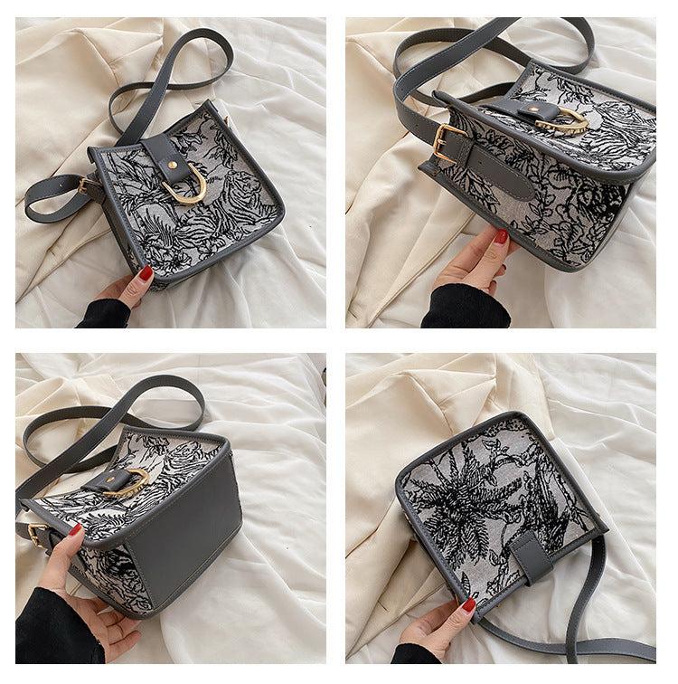Women's Shoulder Handbag Animal Design Textured Underarm Medium Bucket Messenger Bag
