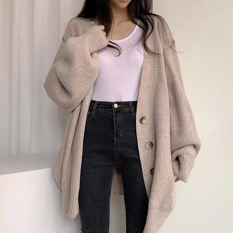 Women's Oversized Solid Colour Knitted Cardigan