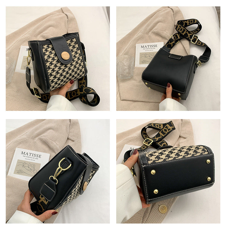 Women's Checkerboard Handbag Textured Small Square Simple Messenger Bag