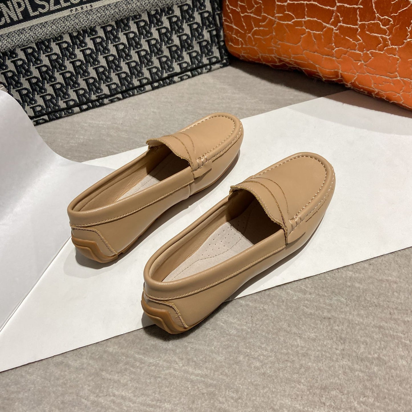 Women's Leather Loafer Style Flat Shoes Slip On Round Toe Footwear