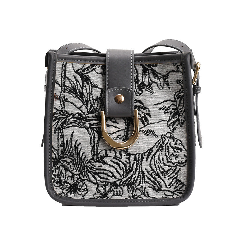 Women's Shoulder Handbag Animal Design Textured Underarm Medium Bucket Messenger Bag