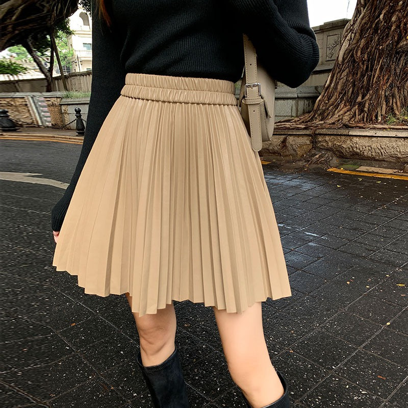 Women's Pleated Faux Leather Mini Flare Skirt