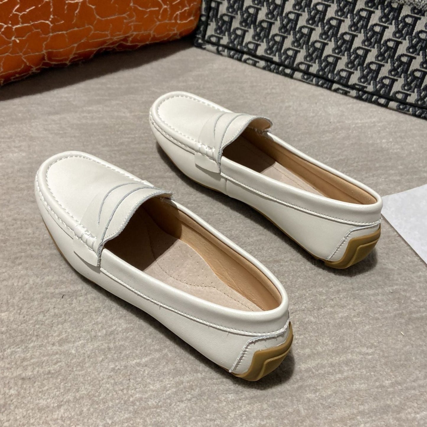 Women's Leather Loafer Style Flat Shoes Slip On Round Toe Footwear