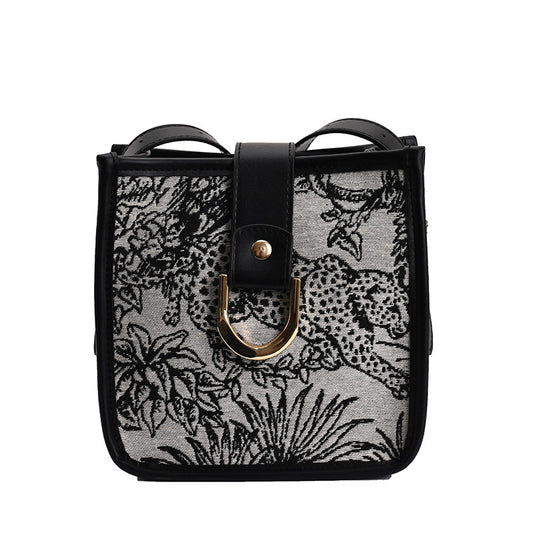 Women's Shoulder Handbag Animal Design Textured Underarm Medium Bucket Messenger Bag