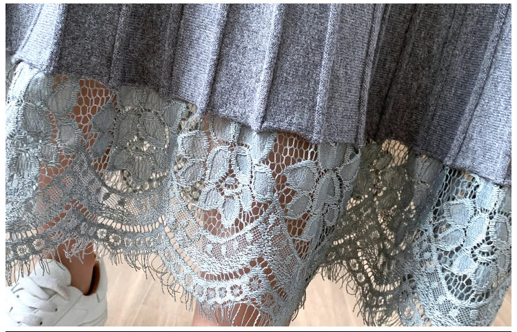 Women's Pleated Lace Edge A Line Midi Length Flare Skirt