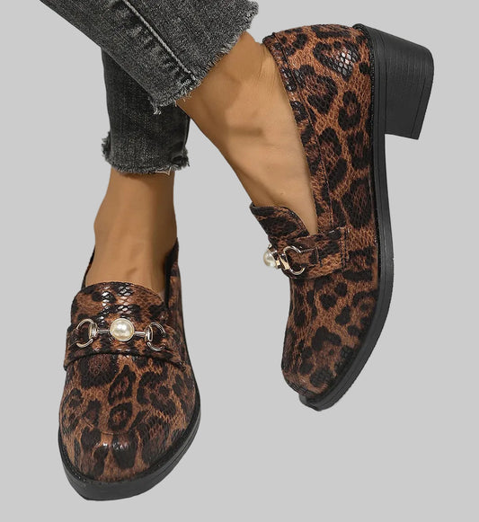 Women's Leopard Print PU Leather Round Toe Slip On Loafers