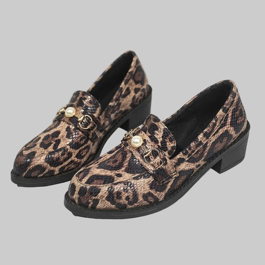 Women's Leopard Print PU Leather Round Toe Slip On Loafers
