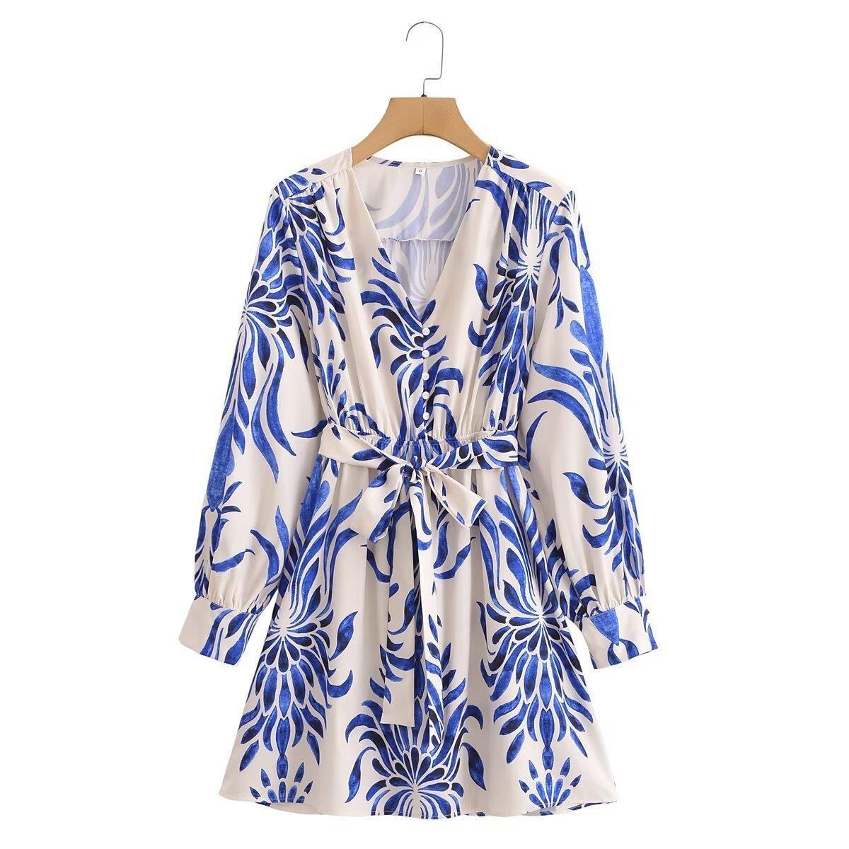 Women's Floral Print Dress Long Sleeved Button Front Details Tie Waist Belt Knee Length Flare