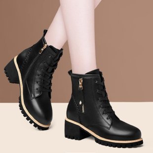 Women's Contrast Detail Lace Up PU Leather Thick Mid Heel Ankle Boots