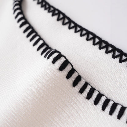 Women's White with Black Edge Blanket Knit Jumper