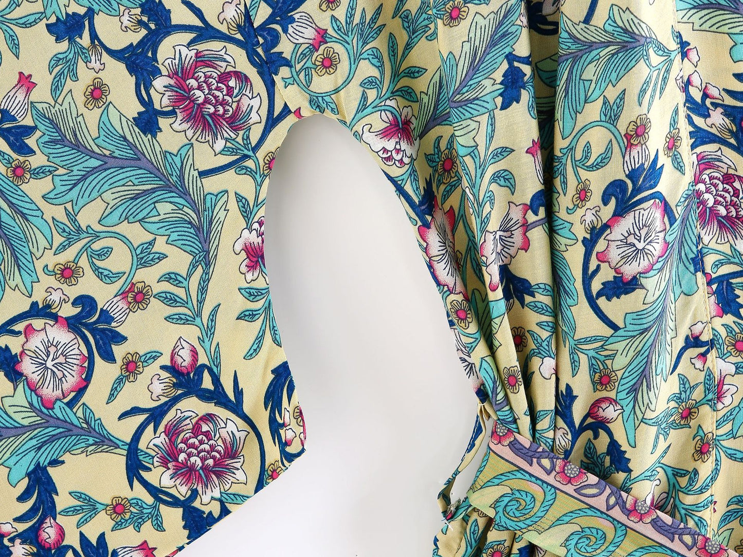 Bohemian Blue Floral Belted Short Kimono